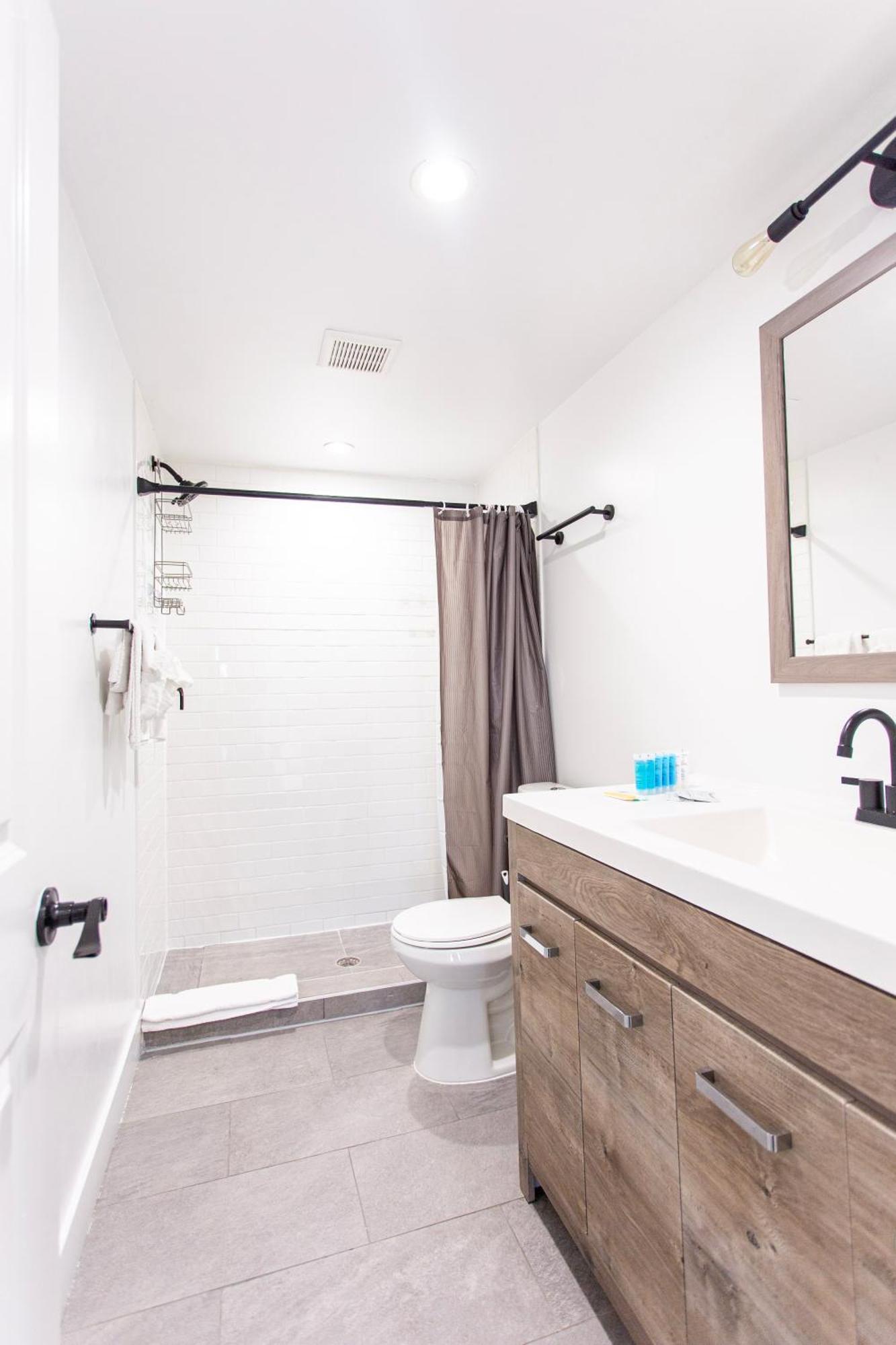 Elegant Petworth Escape 6 Bed Urban Retreat Apartment Washington