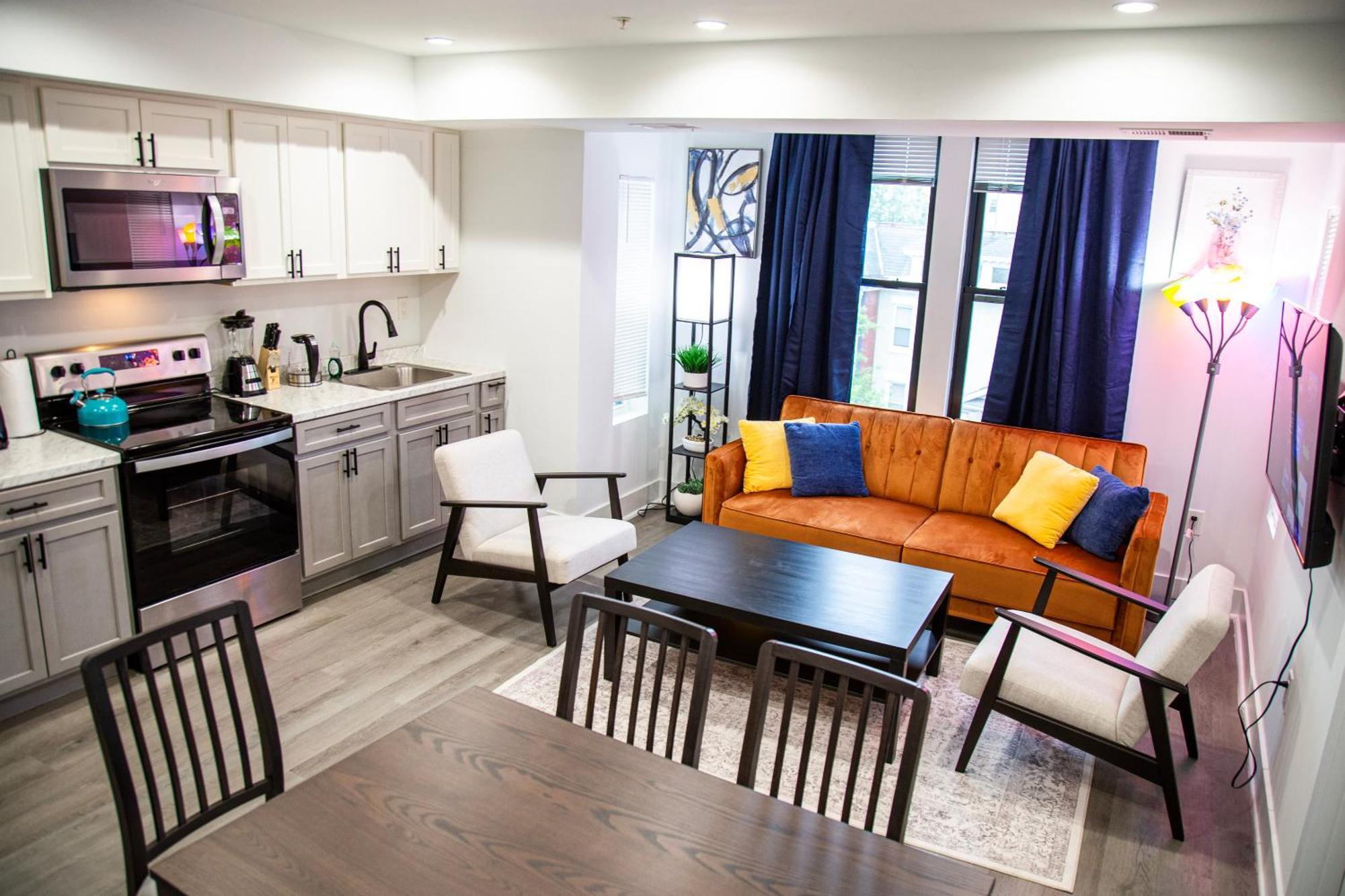 Elegant Petworth Escape 6 Bed Urban Retreat *