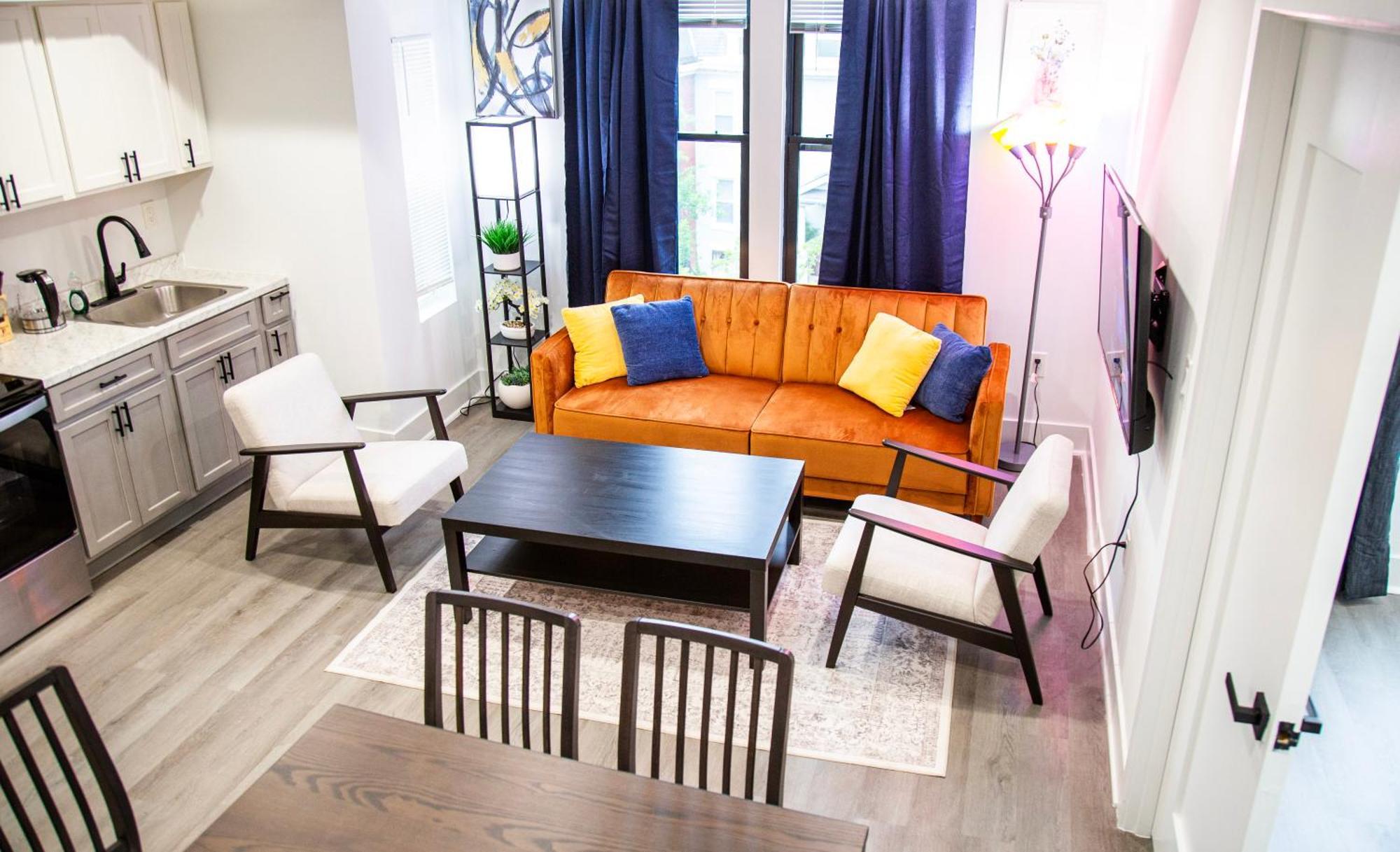 Elegant Petworth Escape 6 Bed Urban Retreat Apartment
